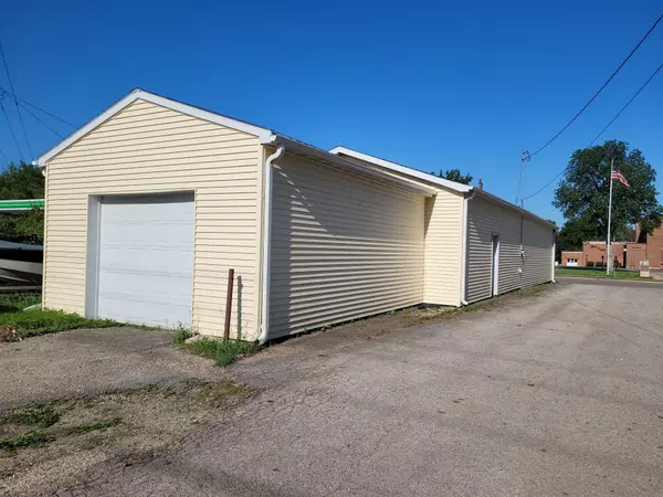 Oelwein, IA 50662,619 S Frederick