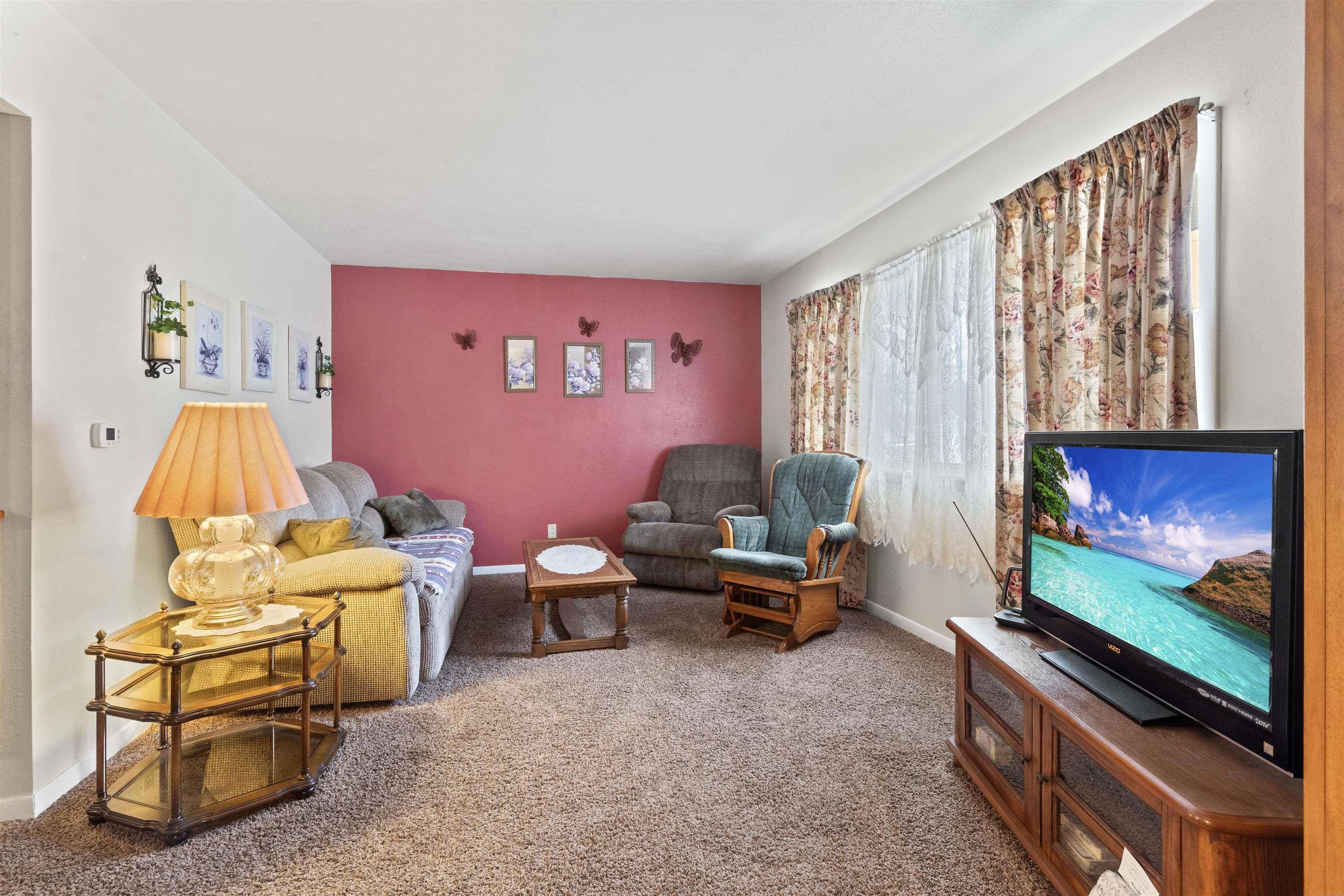 Strawberry Point, IA 52076,104 Locust ST