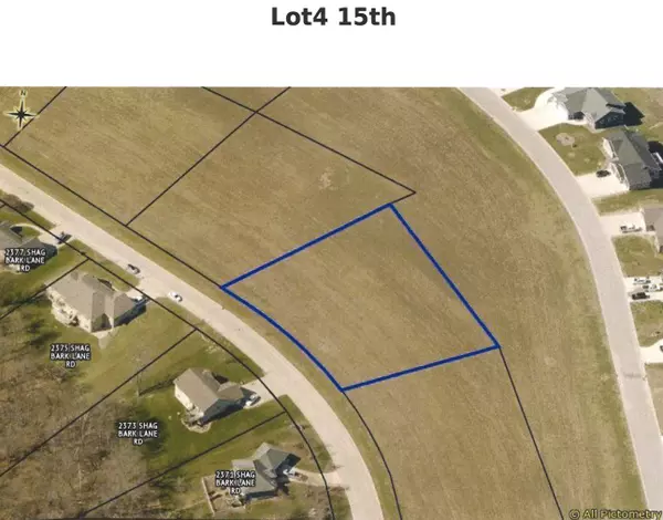 Shagbark Ln RD, Decorah, IA 52101