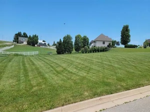 100 Union Ridge DR, West Union, IA 52175