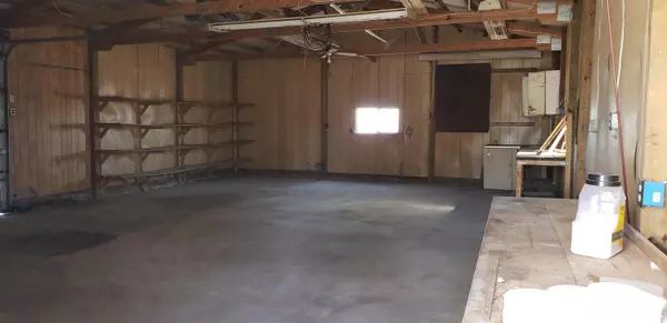 Postville, IA 52162,729 Frankville RD