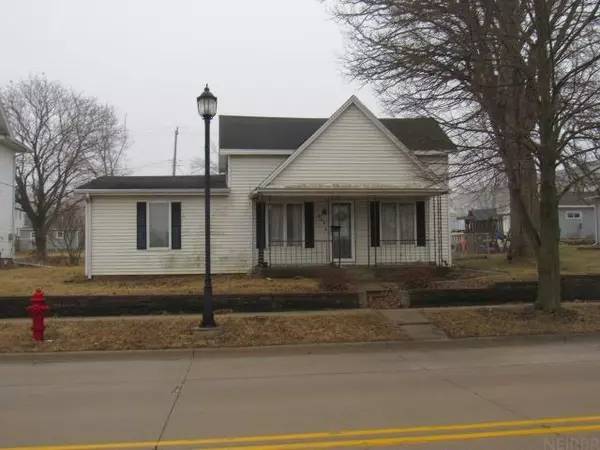 711 2nd Avenue SE, Dyersville, IA 52040