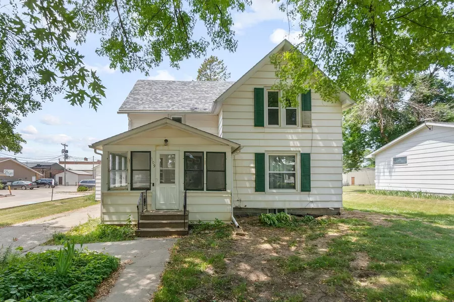 109 N Church, Conrad, IA 50621
