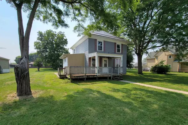 406 Almira ST, Elgin, IA 52141