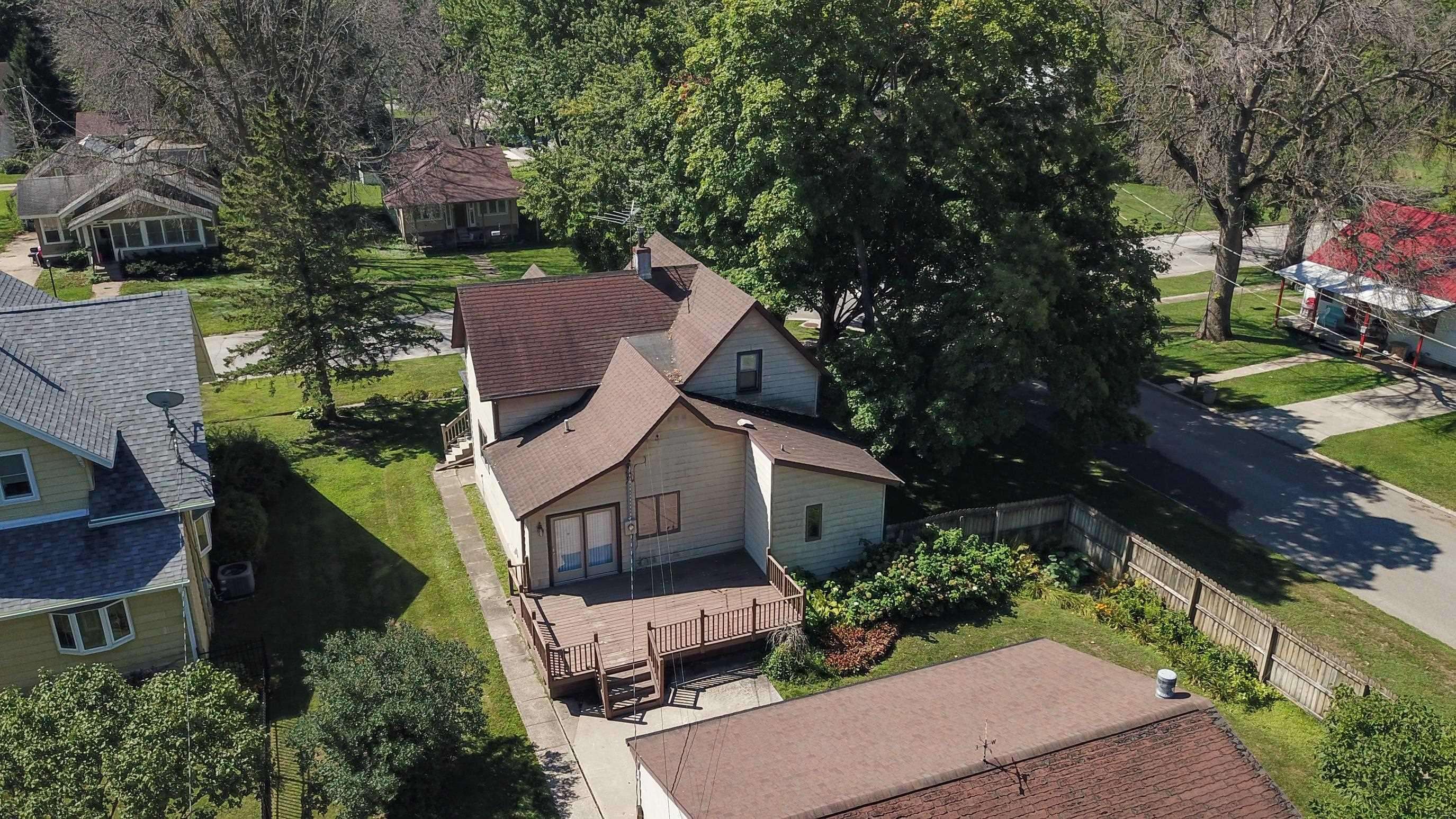 403 3rd AVE, Ackley, IA 50601