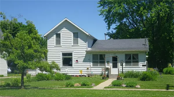 805 N Franklin ST, Manchester, IA 52057