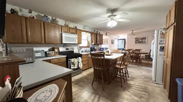 New Hampton, IA 50659,1964 190th ST