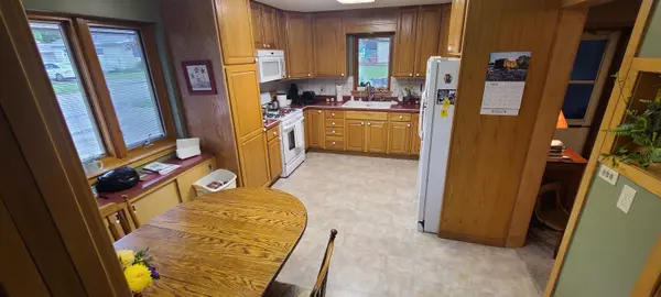 Postville, IA 52162,235 Oak DR