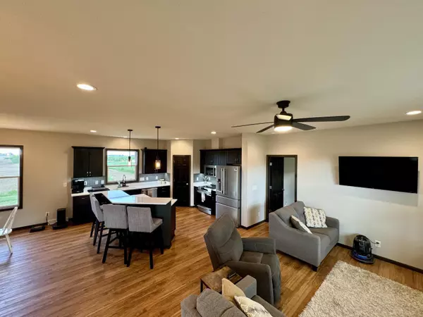 Postville, IA 52162,901 Pole Line RD