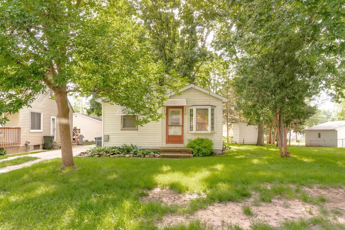 Waterloo, IA 50701,1039 Evergreen AVE