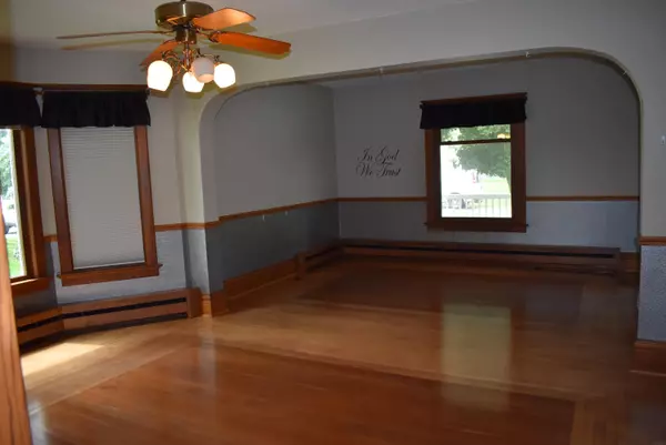 St. Ansgar, IA 50472,111 N Washington ST