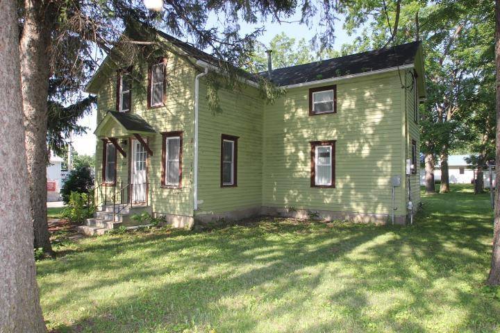 208 2nd AVE, Frederika, IA 50631