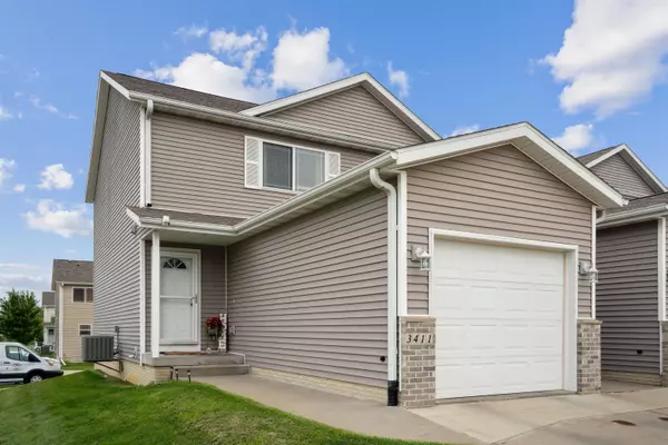 3411 Destin DR, Waterloo, IA 50702