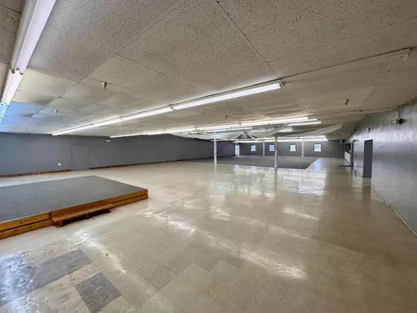Waukon, IA 52172,612 Rossville RD