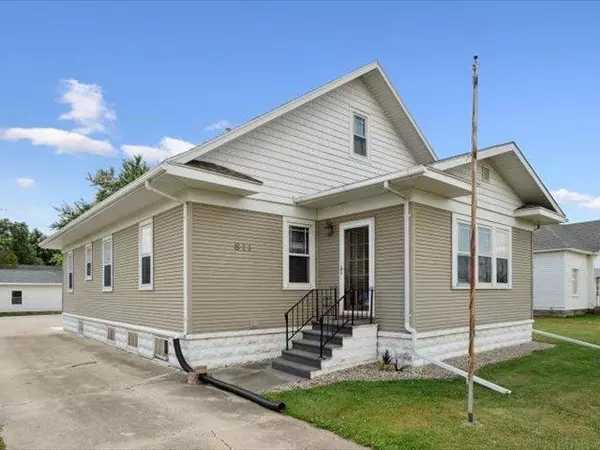 Aplington, IA 50604,811 Parriott ST