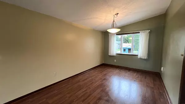 New Hampton, IA 50659,12 E Jefferson ST