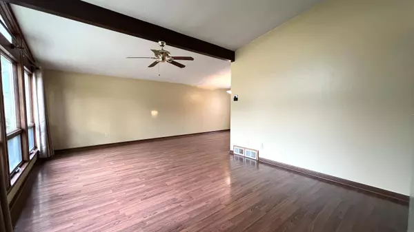 New Hampton, IA 50659,12 E Jefferson ST