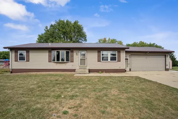 519 Sal AVE,  Dunkerton,  IA 50626