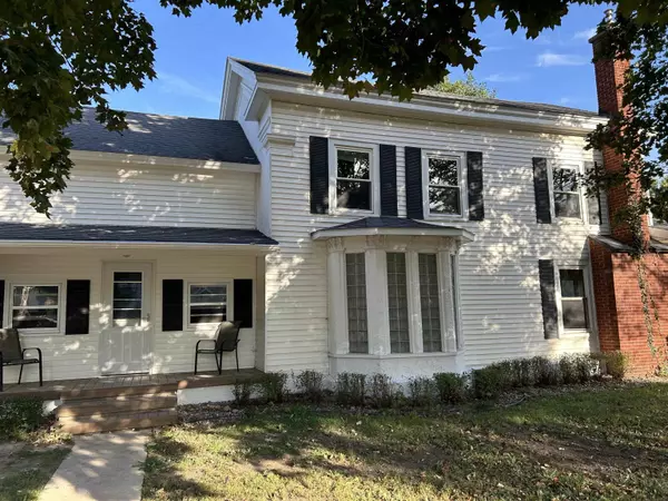 Cresco, IA 52136,102 E 5th AVE