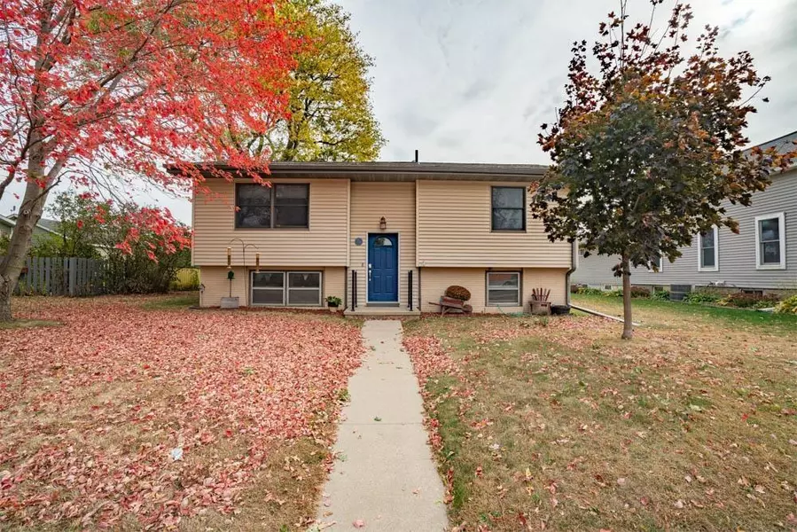 650 4th ST, Dike, IA 50624