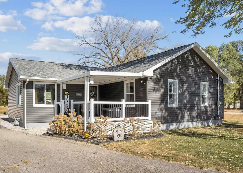 4521 Lafayette RD, Evansdale, IA 50707