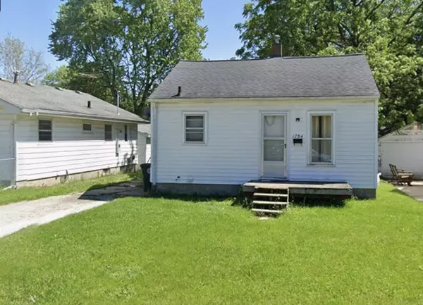 1816 Locke Avenue, Waterloo, IA 50702