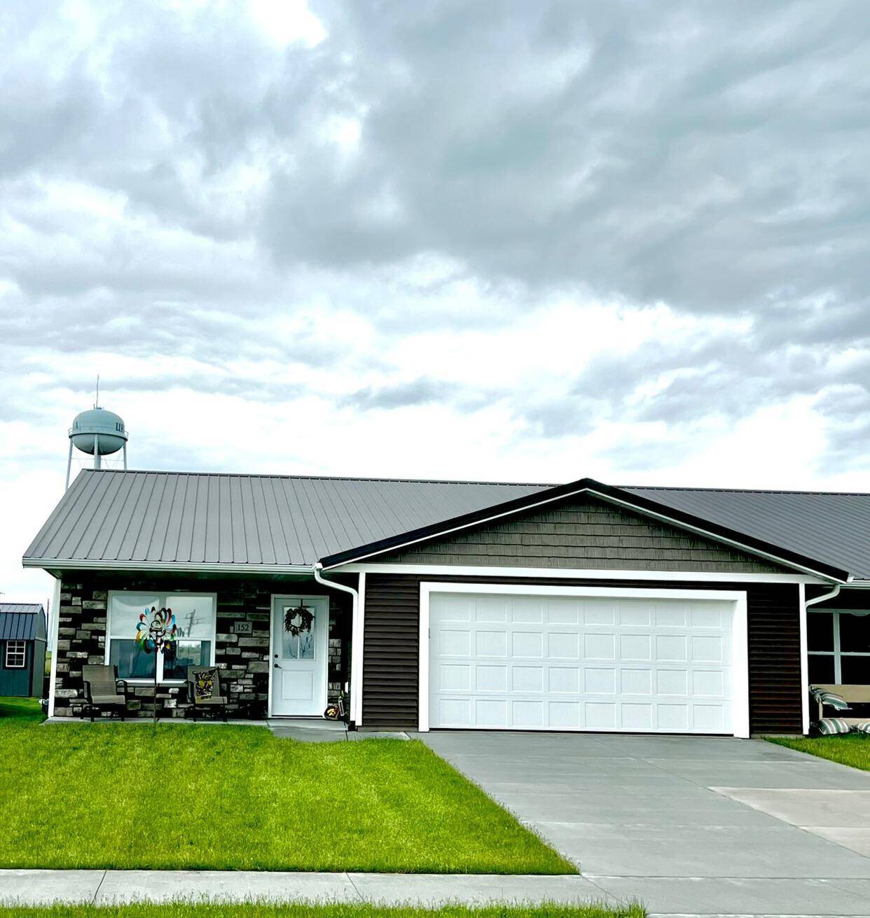 152 Towne Centre DR, Urbana, IA 52345