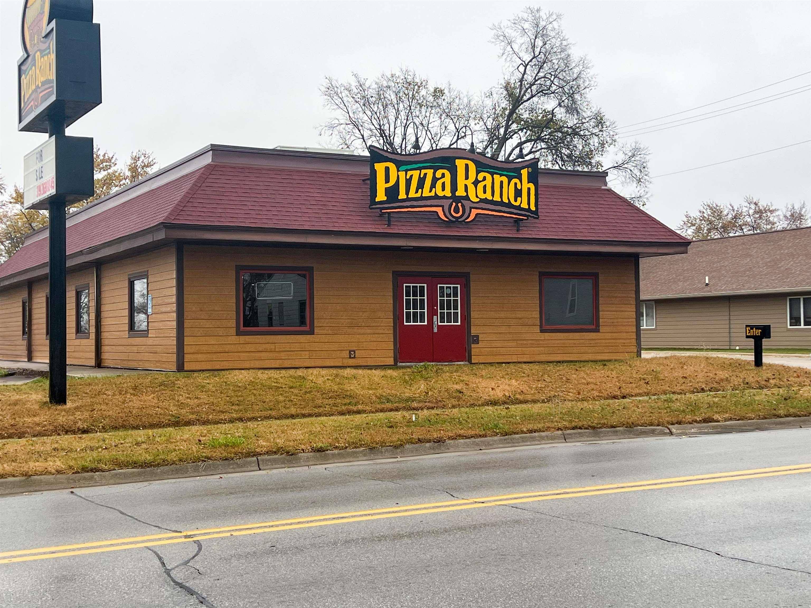 1914 Edgington AVE, Eldora, IA 50627