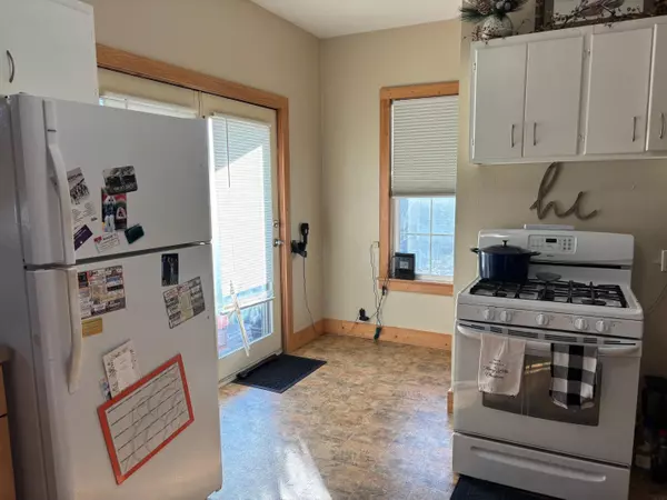 Aplington, IA 50604,521 Nash ST