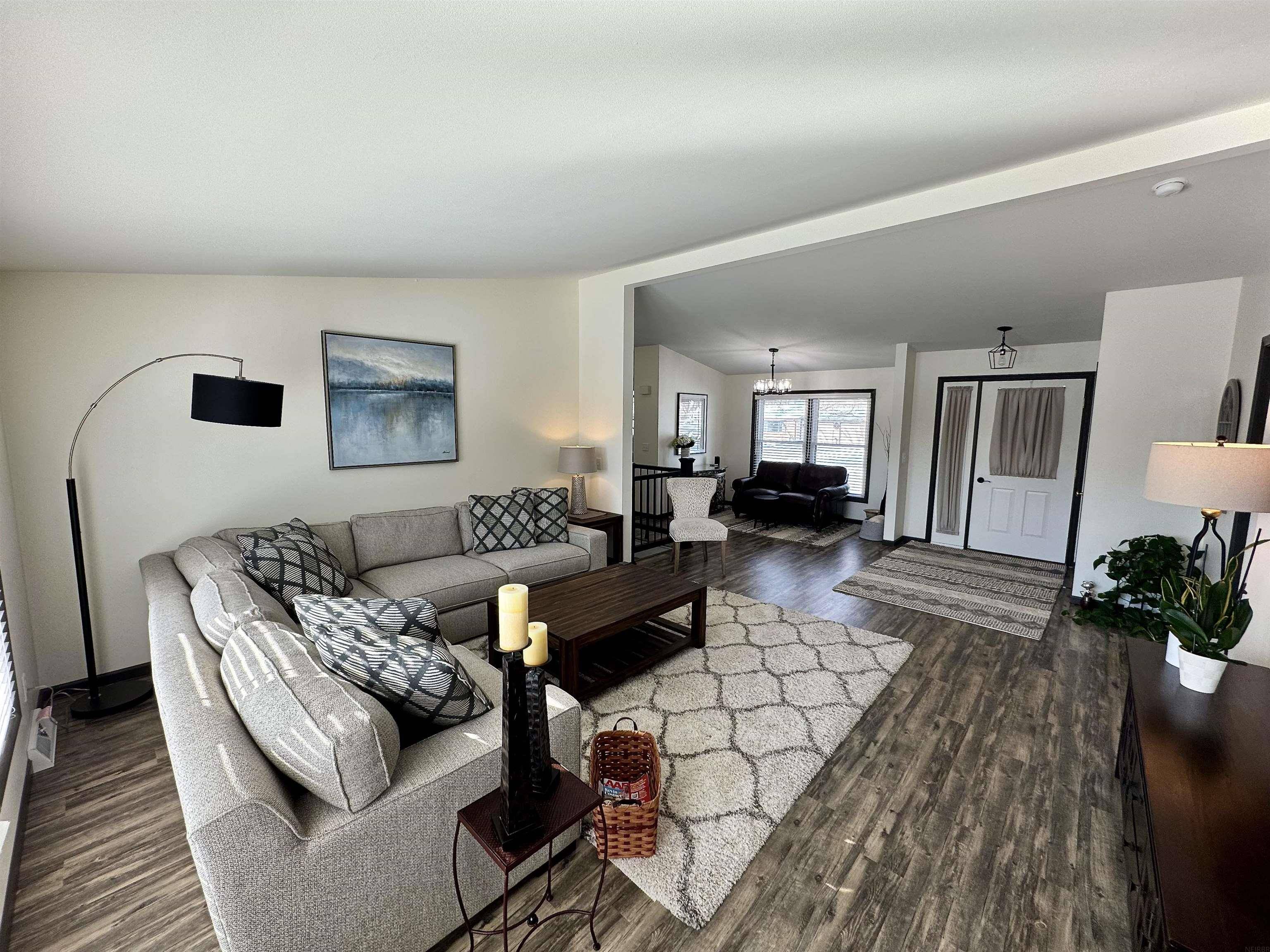 Decorah, IA 52101,2364 Allan Drive RD