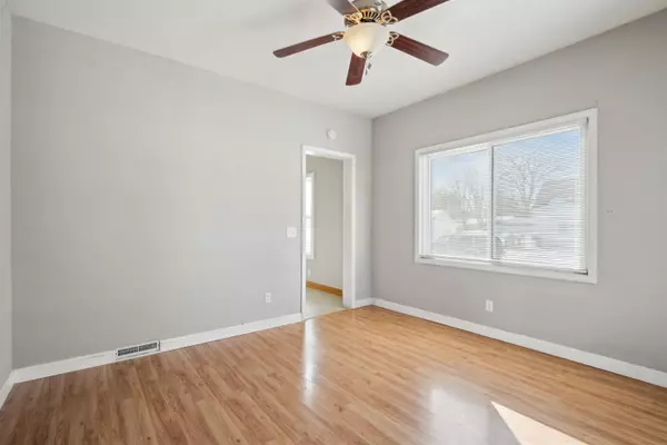 Aplington, IA 50604,447 Nash ST