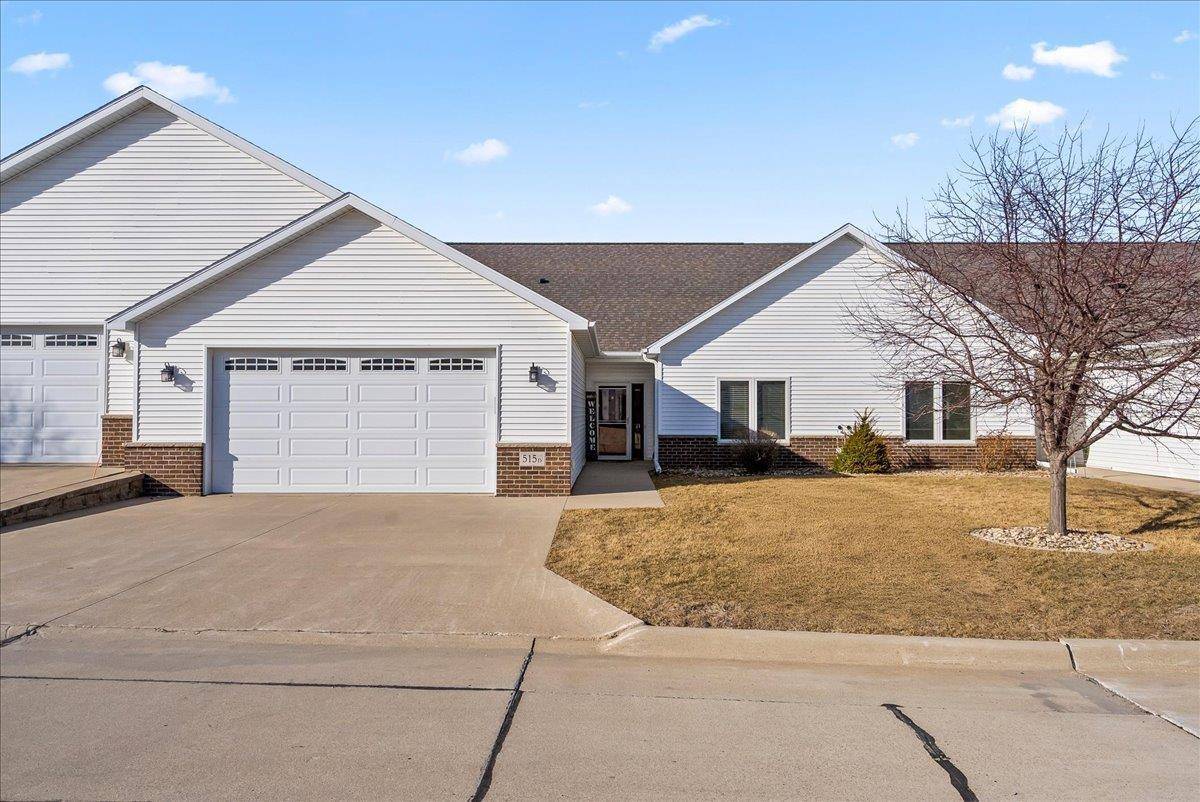 515 Autumn LN #D, Cedar Falls, IA 50613