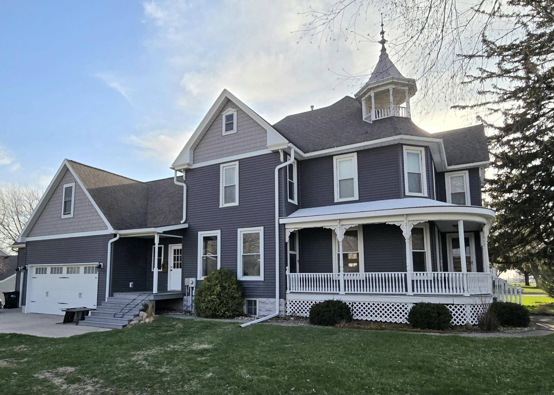 1106 Wilson ST, Dysart, IA 52224