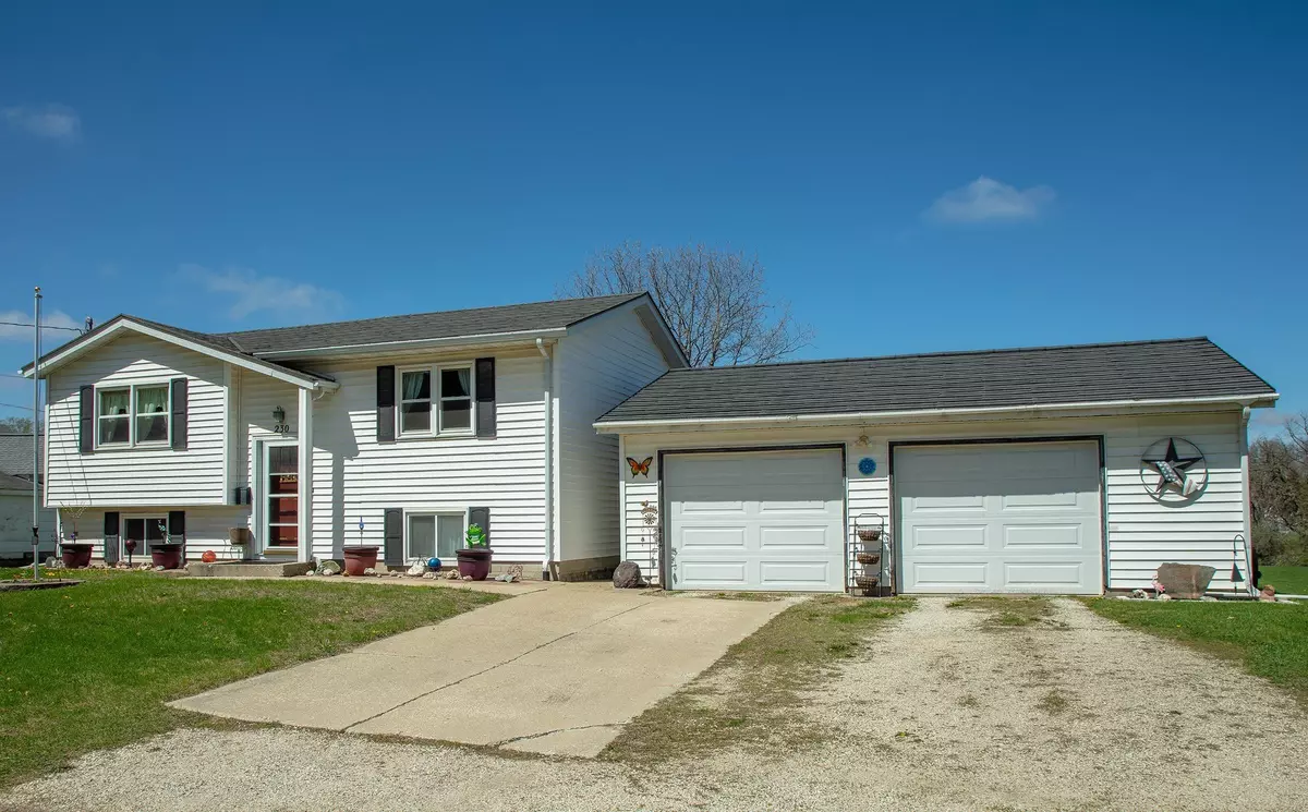Maynard, IA 50655,230 Berkey St.