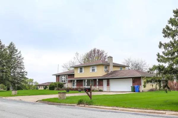 Waverly, IA 50677,101 Gabel LN