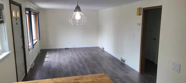 Elkader, IA 52043,606 NE Plum ST