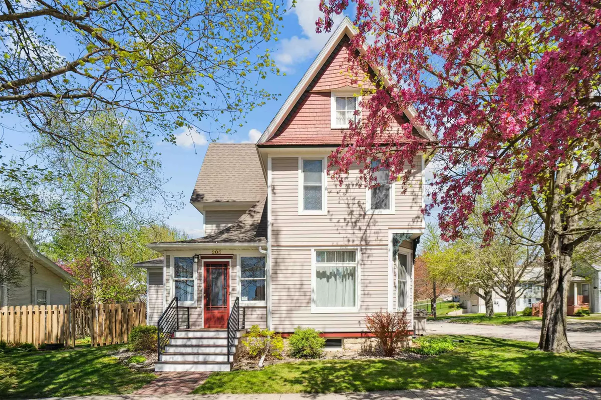 Elkader, IA 52043,205 E Bridge ST