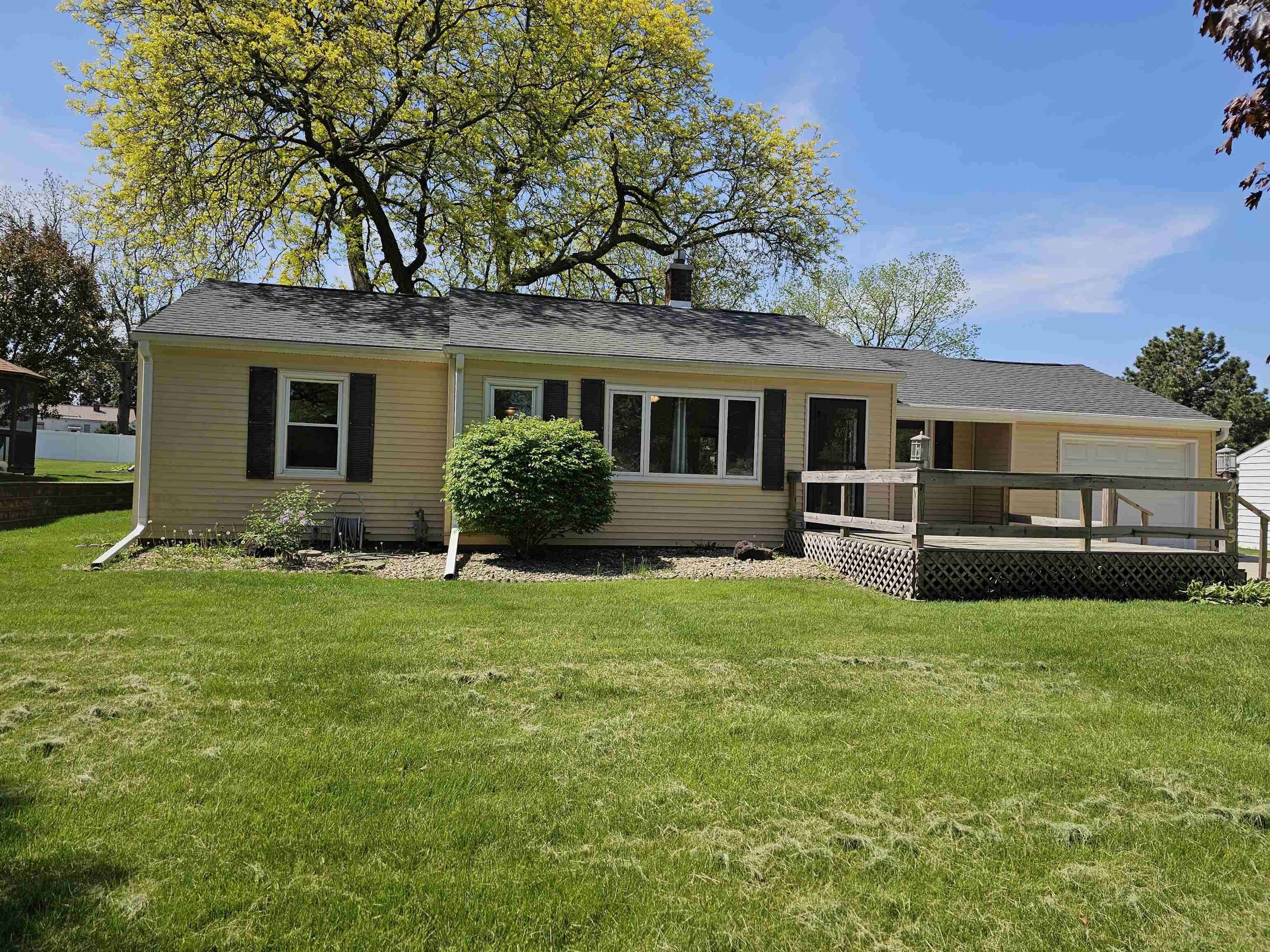 2335 Terrace DR,  Cedar Falls,  IA 50613