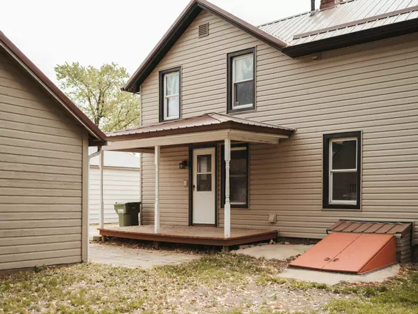 Elkader, IA 52043,303 SE Chestnut ST