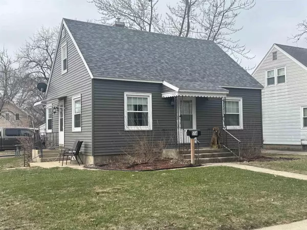 514 8th AVE, Charles City, IA 50616