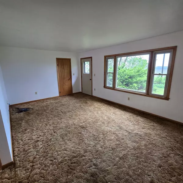 Nashua, IA 50658,1502 260th ST