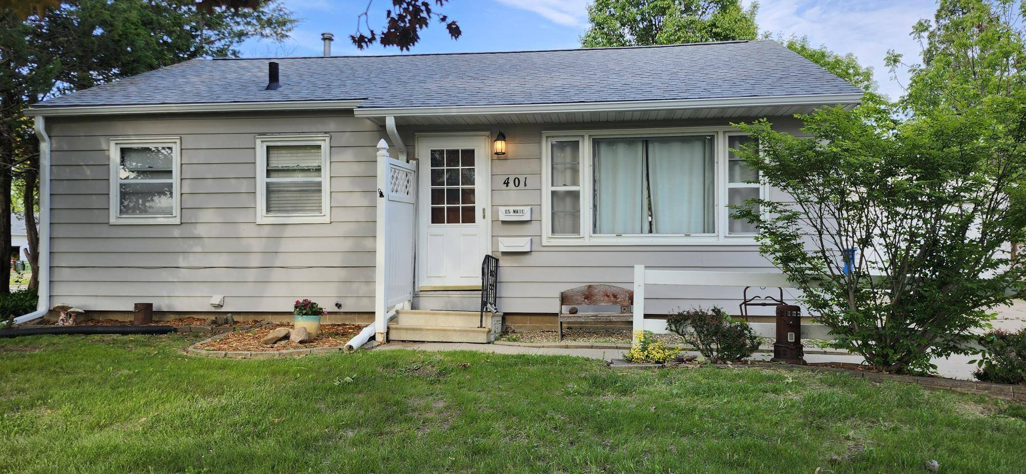 401 Ardmore ST, Waterloo, IA 50701