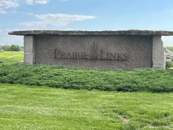 Waverly, IA 50677,160 Augusta LN