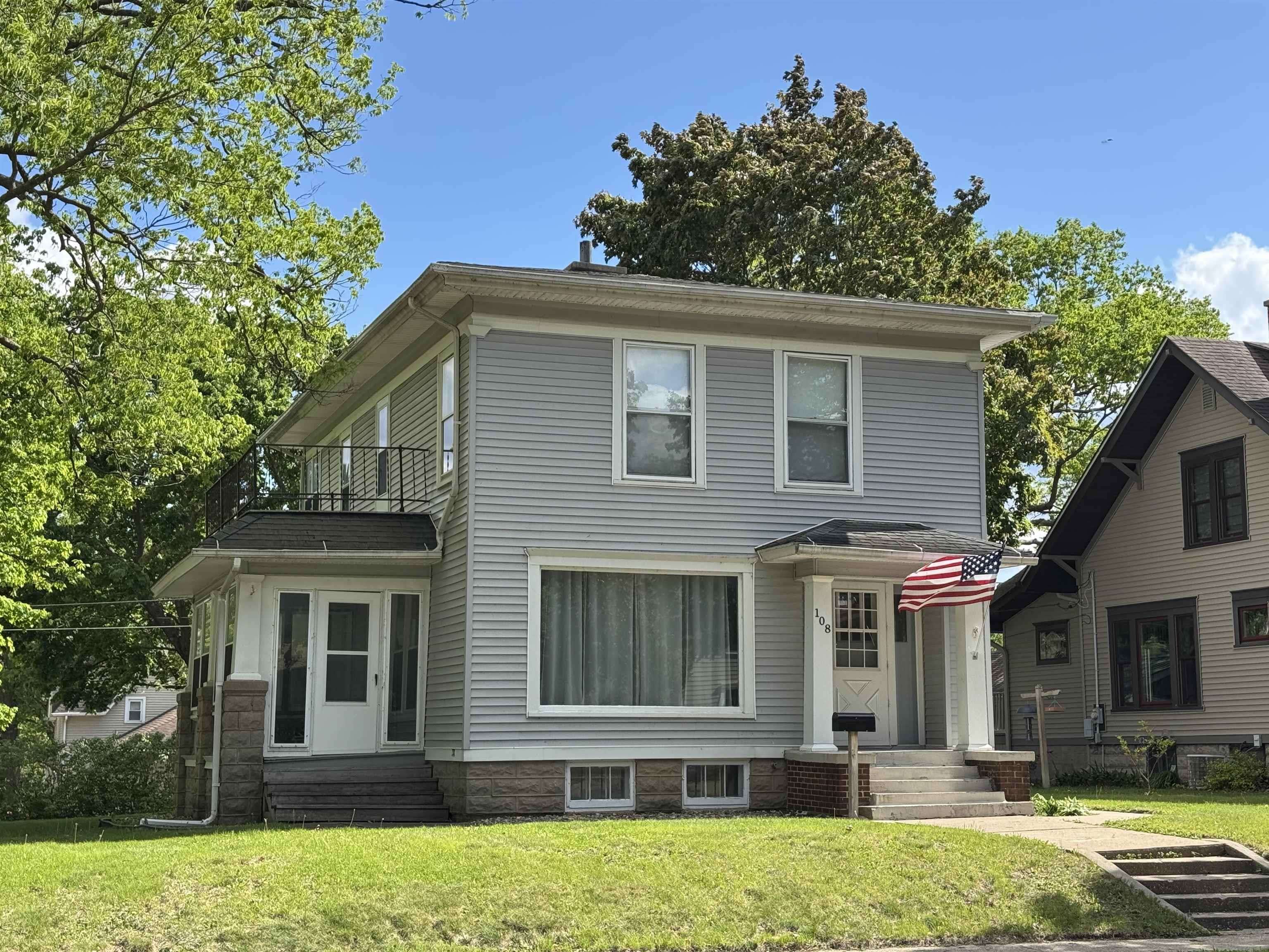 108 3rd Ave, Charles City, IA 50616