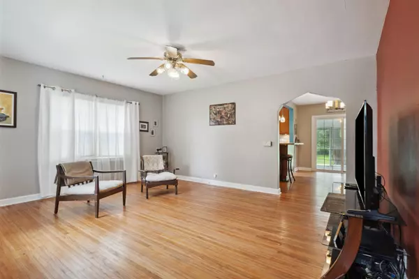 Waterloo, IA 50702,420 Cornwall AVE