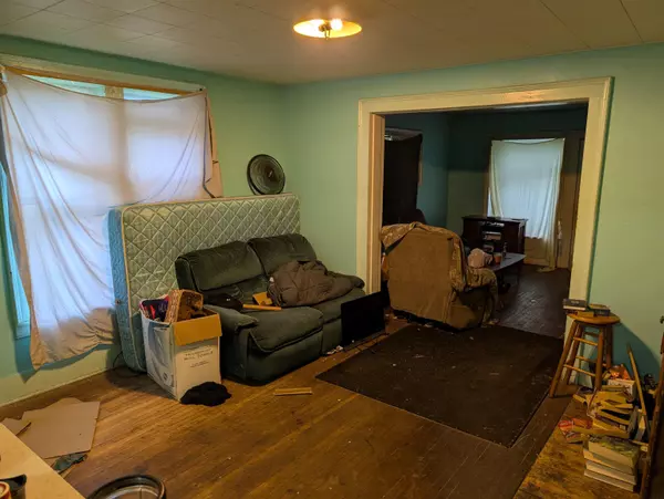 Cresco, IA 52136,513 N Elm ST