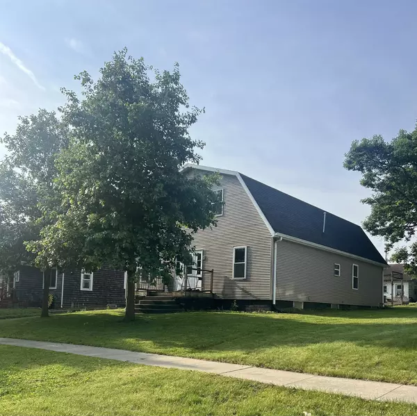 404 Bethel, Parkersburg, IA 50665
