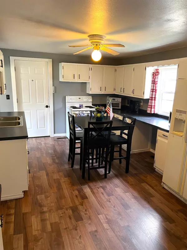 Cresco, IA 52136,309 3rd SE Street