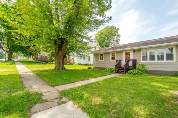 Denver, IA 50622,240 N Russell ST