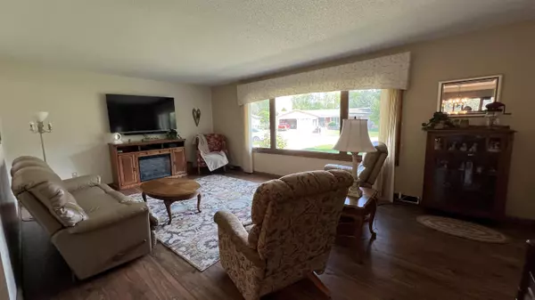 New Hampton, IA 50659,1019 E Sunrise ST